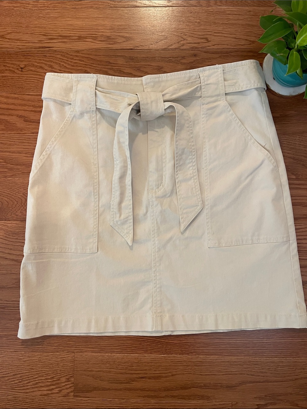 LOFT Cream Tie-Waist Mini Skirt